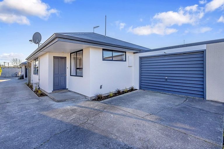 Photo of property in 2/39 Buffon Street, Waltham, Christchurch, 8023
