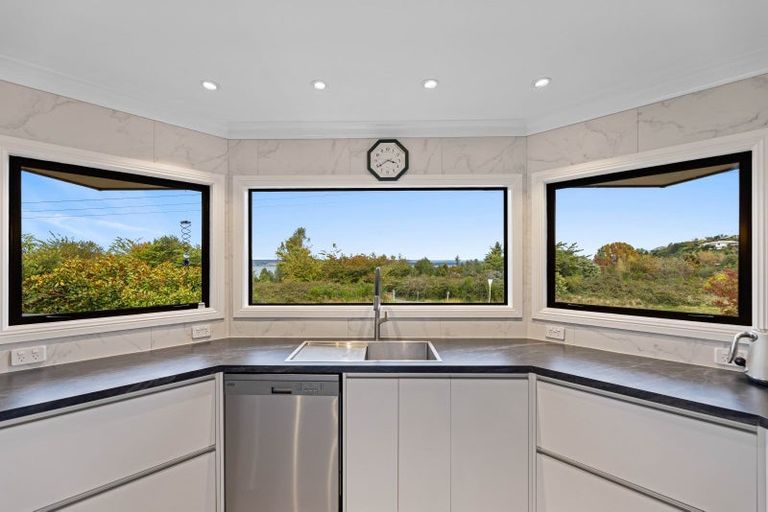 Photo of property in 34 Kinder Street, Acacia Bay, Taupo, 3330