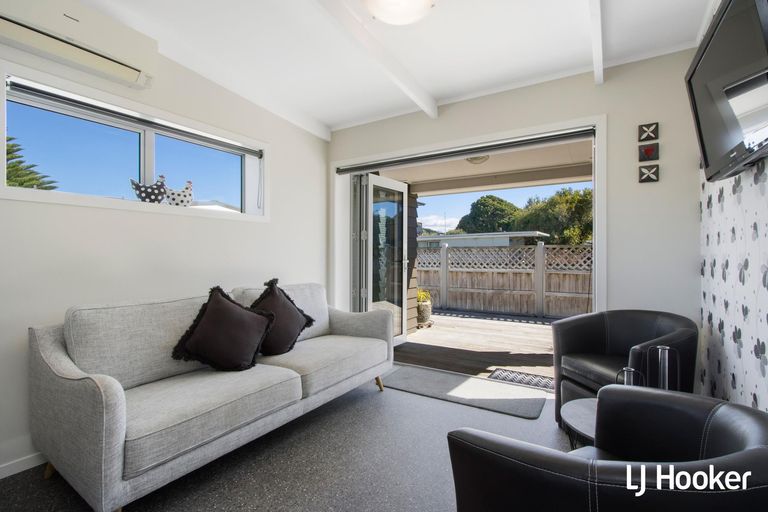 Photo of property in 12 Snell Crescent, Waihi Beach, 3611