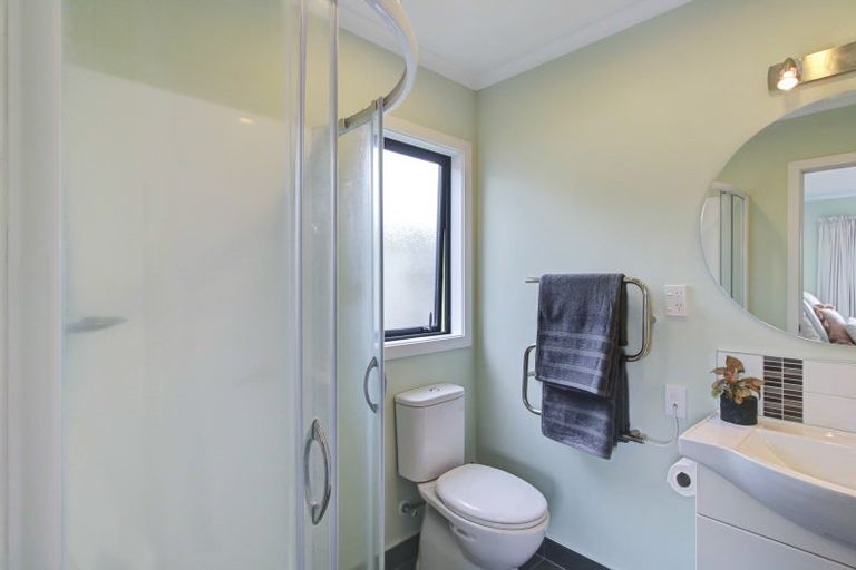 Photo of property in 9 Oxnam Place, Foxton Beach, Foxton, 4815