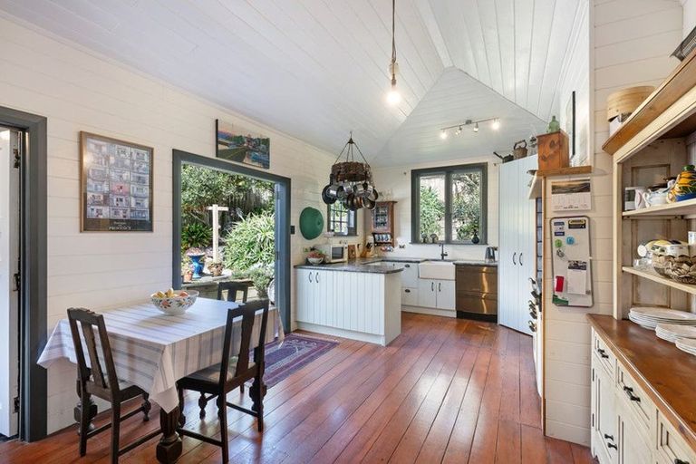 Photo of property in 1 Sand Track, Paekakariki, 5034