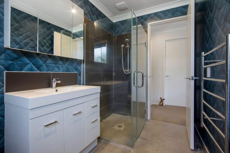 Photo of property in 9 Wairere Rise, Omokoroa, 3114