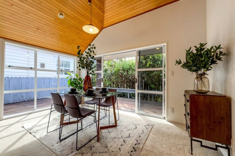 Photo of property in 102 Beach Road, Thames, 3500