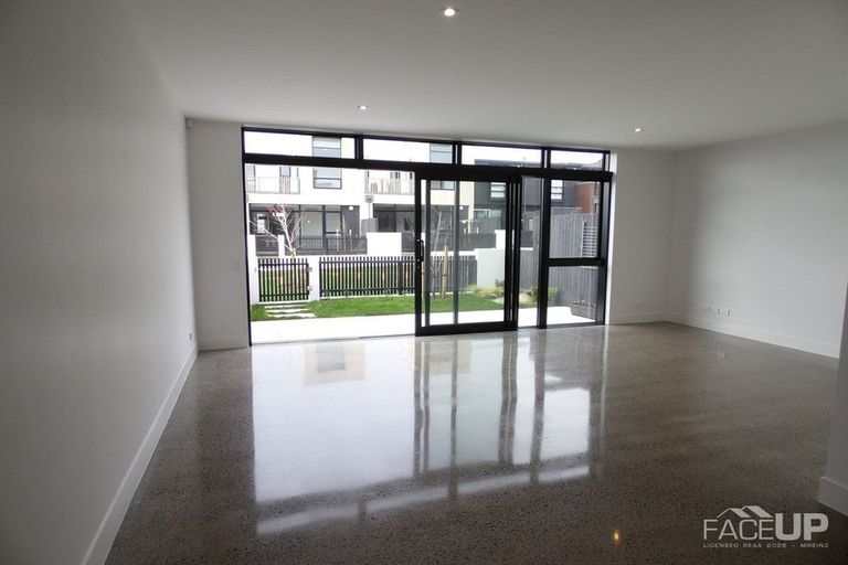 Photo of property in 21 Nevill Road, Hobsonville, Auckland, 0616