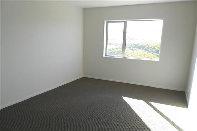 Photo of property in 186 Mark Avenue, Grenada Village, Wellington, 6037