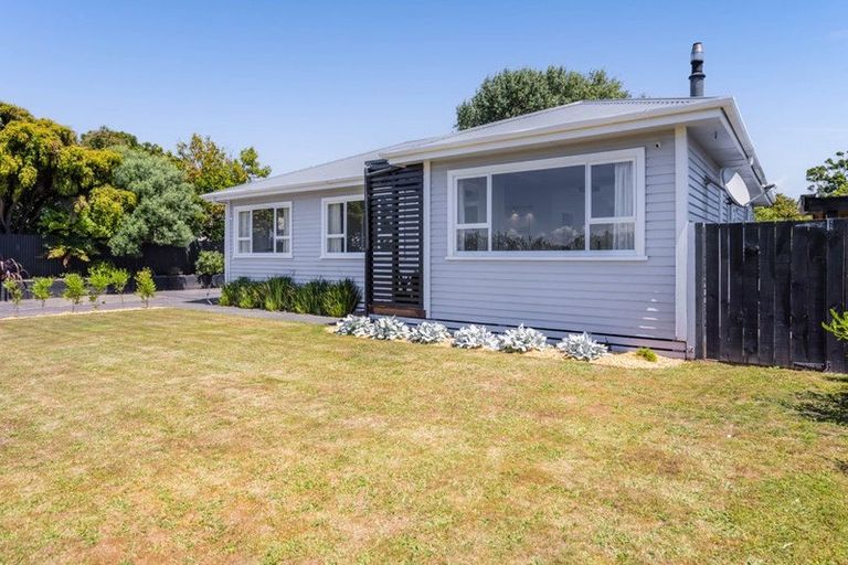 Photo of property in 110 Manawapou Road, Hawera, 4610