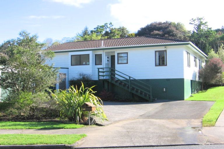 Photo of property in 42 Aronia Way, Goodwood Heights, Auckland, 2105