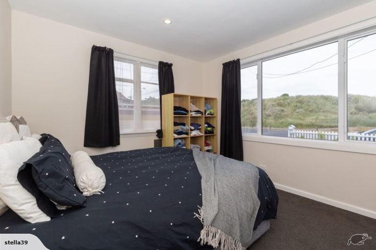Photo of property in 154 Marine Parade, New Brighton, Christchurch, 8083