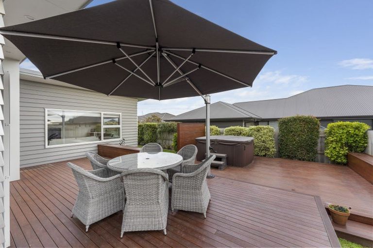 Photo of property in 9 Silicon Way, Fitzherbert, Palmerston North, 4410