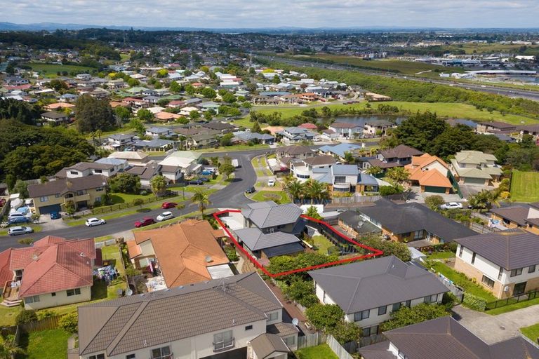 Photo of property in 10 Chieftain Rise, Goodwood Heights, Auckland, 2105