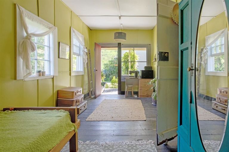 Photo of property in 2269 State Highway 2, Te Hauke, Hastings, 4178