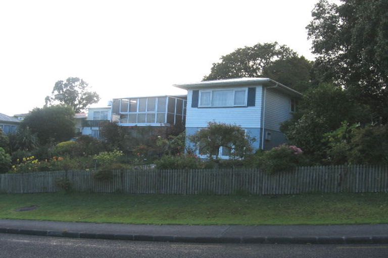 Photo of property in 9 Tilden Avenue, Hillcrest, Auckland, 0627