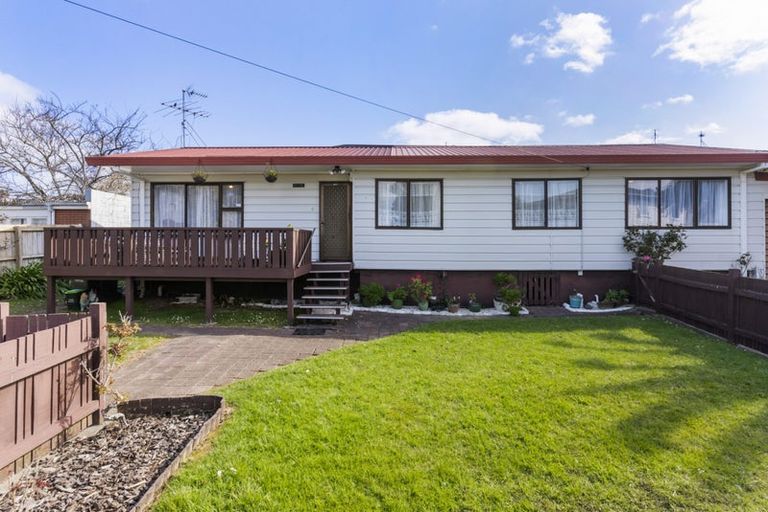 Photo of property in 1/13 Kirton Crescent, Manurewa, Auckland, 2102