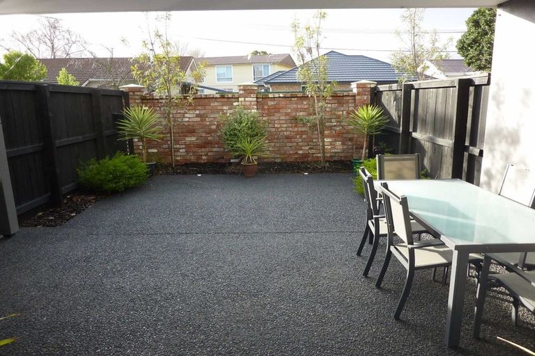 Photo of property in 17 Antrim Street, Sydenham, Christchurch, 8023