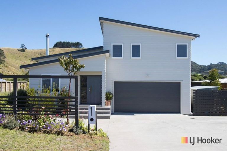 Photo of property in 44 Browns Drive, Waihi Beach, 3611