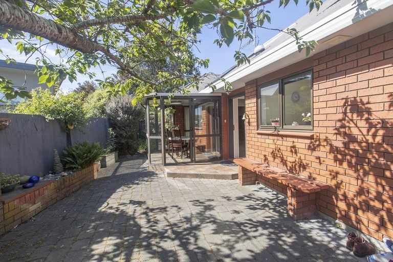 Photo of property in 12 Kamahi Place, Bishopdale, Christchurch, 8051