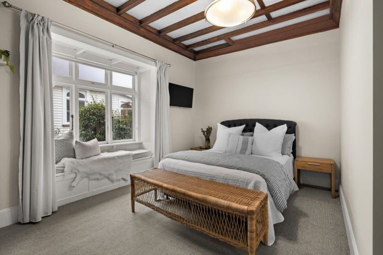 Photo of property in 190 Vigor Brown Street, Napier South, Napier, 4110