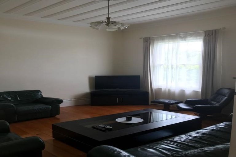 Photo of property in 5 Mariposa Crescent, Birkenhead, Auckland, 0626