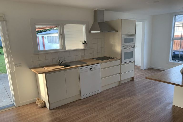 Photo of property in 11 Kellys Road, Mairehau, Christchurch, 8052