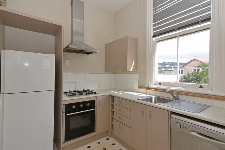 Photo of property in 122a Brougham Street, Mount Victoria, Wellington, 6011