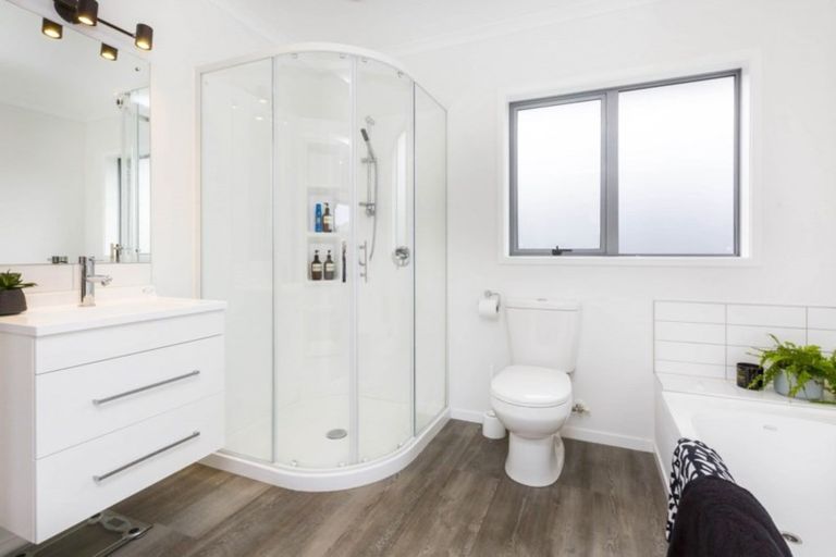 Photo of property in 9 Pattullo Crescent, Wallaceville, Upper Hutt, 5018