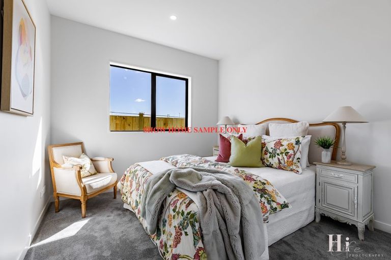 Photo of property in 3 Moemoea Avenue, Kumeu, 0810