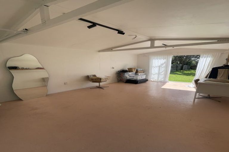 Photo of property in 131 Maunsell Road, Port Waikato, Tuakau, 2695