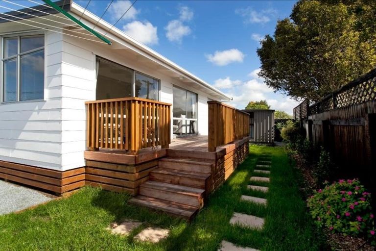 Photo of property in 47a Riverside Road, Orewa, 0931