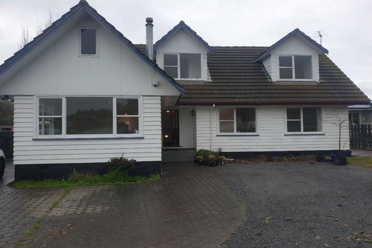 Photo of property in 15 Brazier Grove, Paraparaumu, 5032