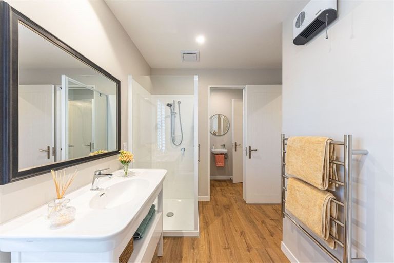 Photo of property in 114 Paparoa Street, Papanui, Christchurch, 8053