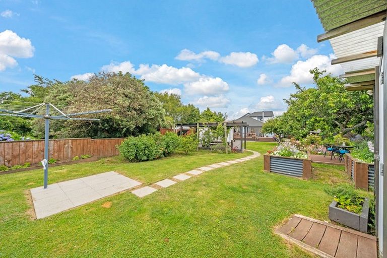 Photo of property in 15 Thackeray Street, Trentham, Upper Hutt, 5018