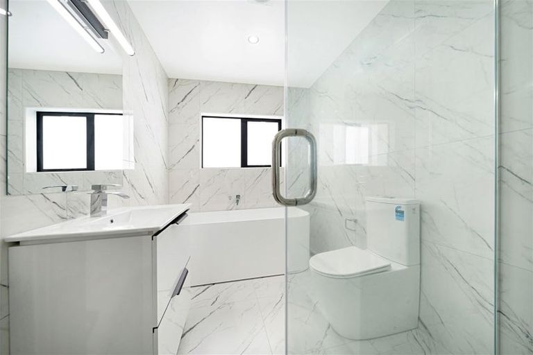 Photo of property in 16a Glen Marine Parade, Glendene, Auckland, 0602