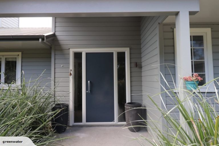 Photo of property in 107 Riverland Road, Kumeu, 0892