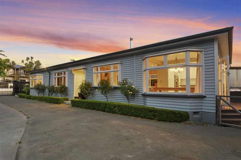 Photo of property in 19 Condell Avenue, Papanui, Christchurch, 8053