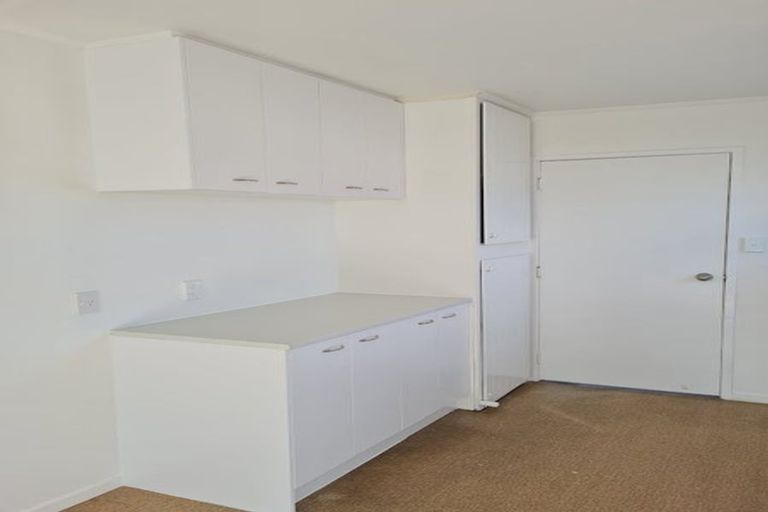 Photo of property in 2/321 Weymouth Road, Weymouth, Auckland, 2103
