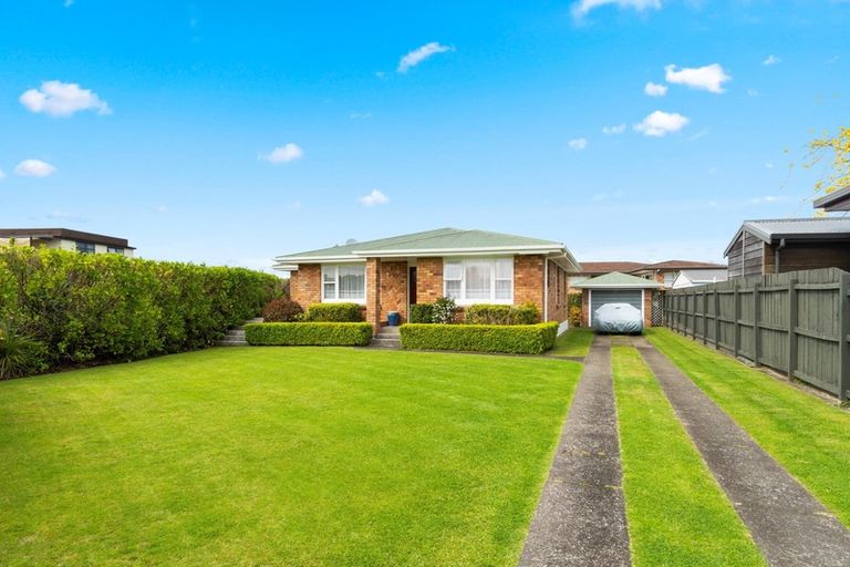Photo of property in 15 Darraghs Road, Brookfield, Tauranga, 3110