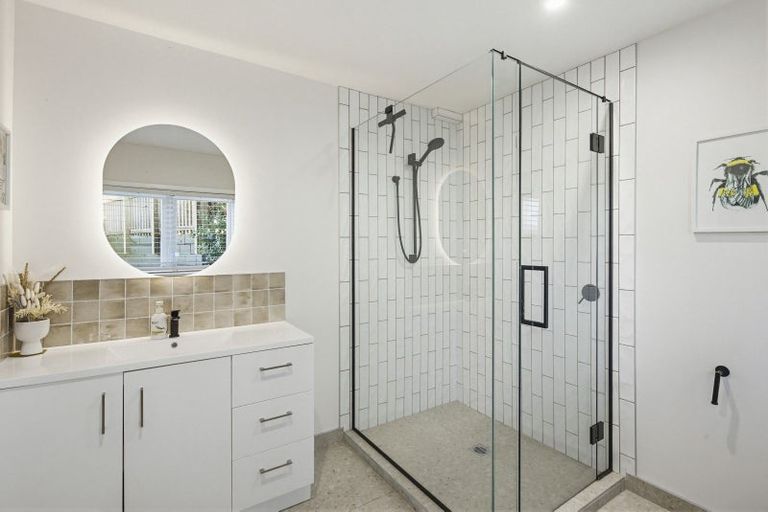 Photo of property in 27 Lancaster Street, Levin, 5510