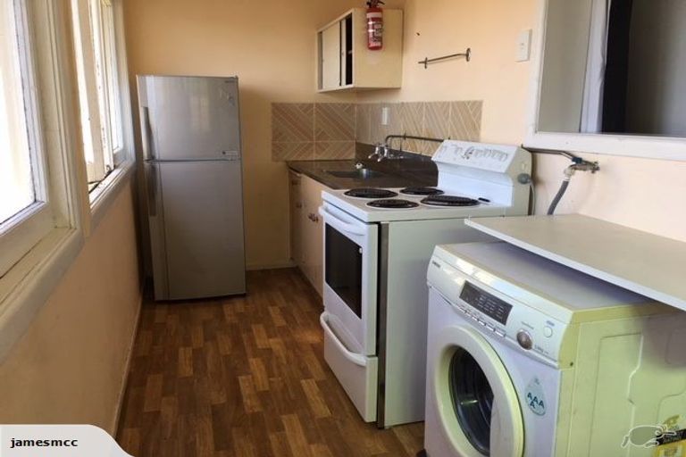 Photo of property in 21 Burnell Avenue, Thorndon, Wellington, 6011