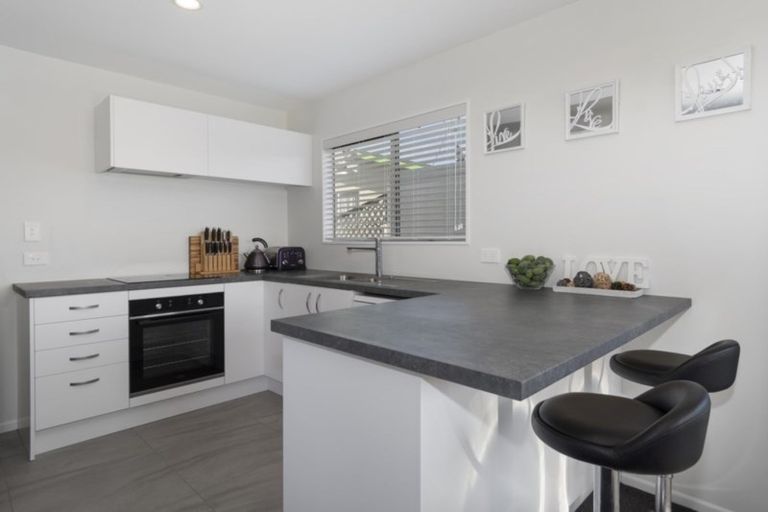 Photo of property in 36a Kaitemako Road, Welcome Bay, Tauranga, 3112