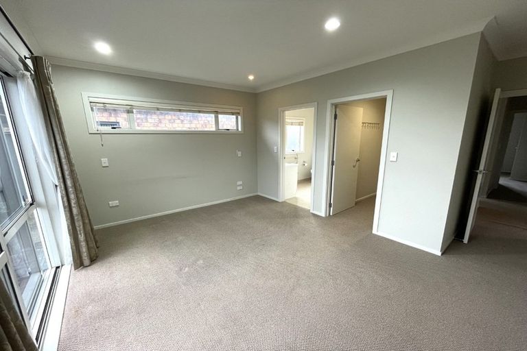 Photo of property in 6 Mana Place, Poraiti, Napier, 4112