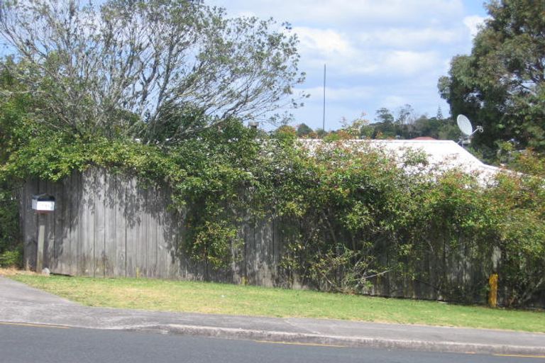 Photo of property in 2/151 Spinella Drive, Bayview, Auckland, 0629