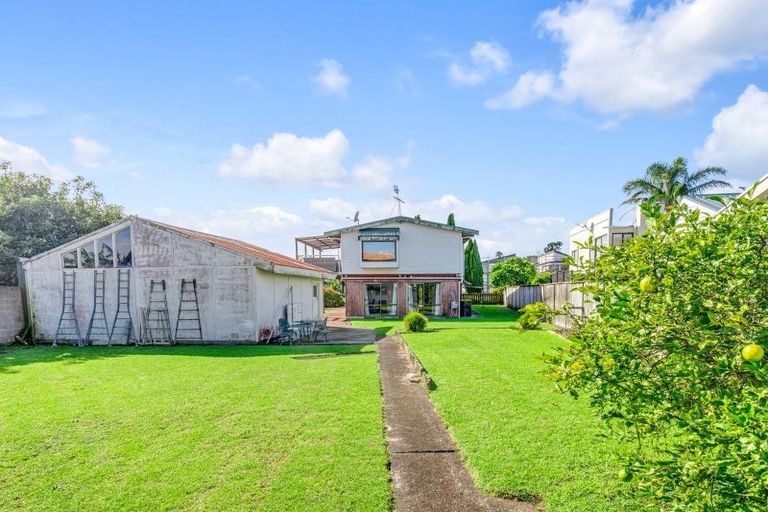 Photo of property in 3 Hattaway Avenue, Bucklands Beach, Auckland, 2012