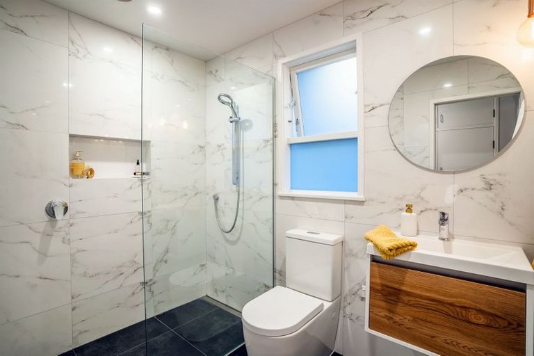 Photo of property in 19 Betsland Crescent, Hillcrest, Auckland, 0627