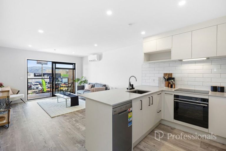 Photo of property in 18b King Street, Upper Hutt Central, Upper Hutt, 5018
