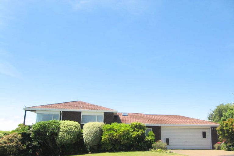 Photo of property in 65 Ravensdale Rise, Westmorland, Christchurch, 8025