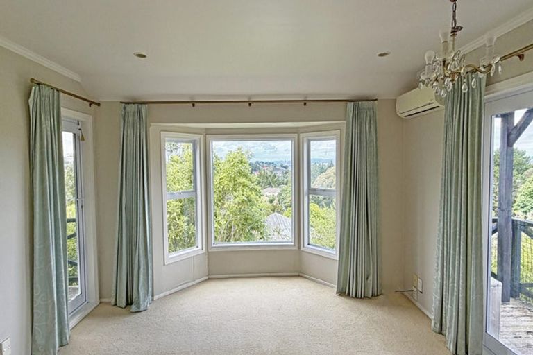 Photo of property in 50 Balmain Road, Chatswood, Auckland, 0626