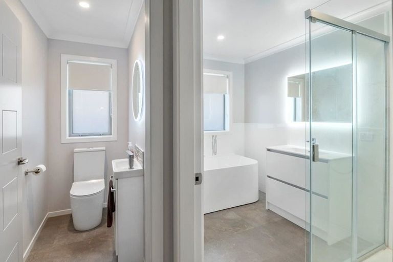 Photo of property in 18 Morepork Drive, Waikanae, 5036