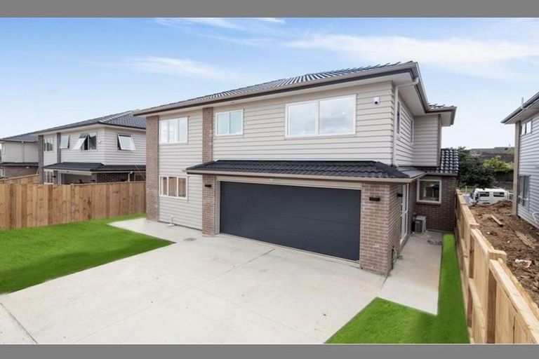 Photo of property in 30 Pikao Place, East Tamaki, Auckland, 2016