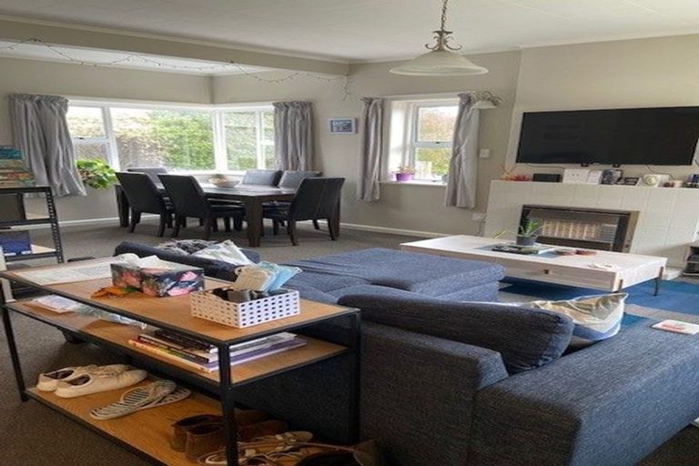 Photo of property in 28 The Quadrant, Miramar, Wellington, 6022