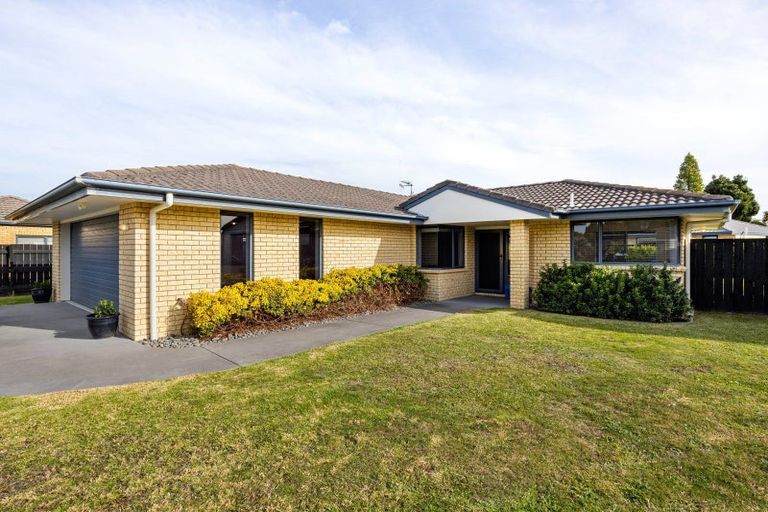 Photo of property in 13 Bellona Place, Flagstaff, Hamilton, 3210